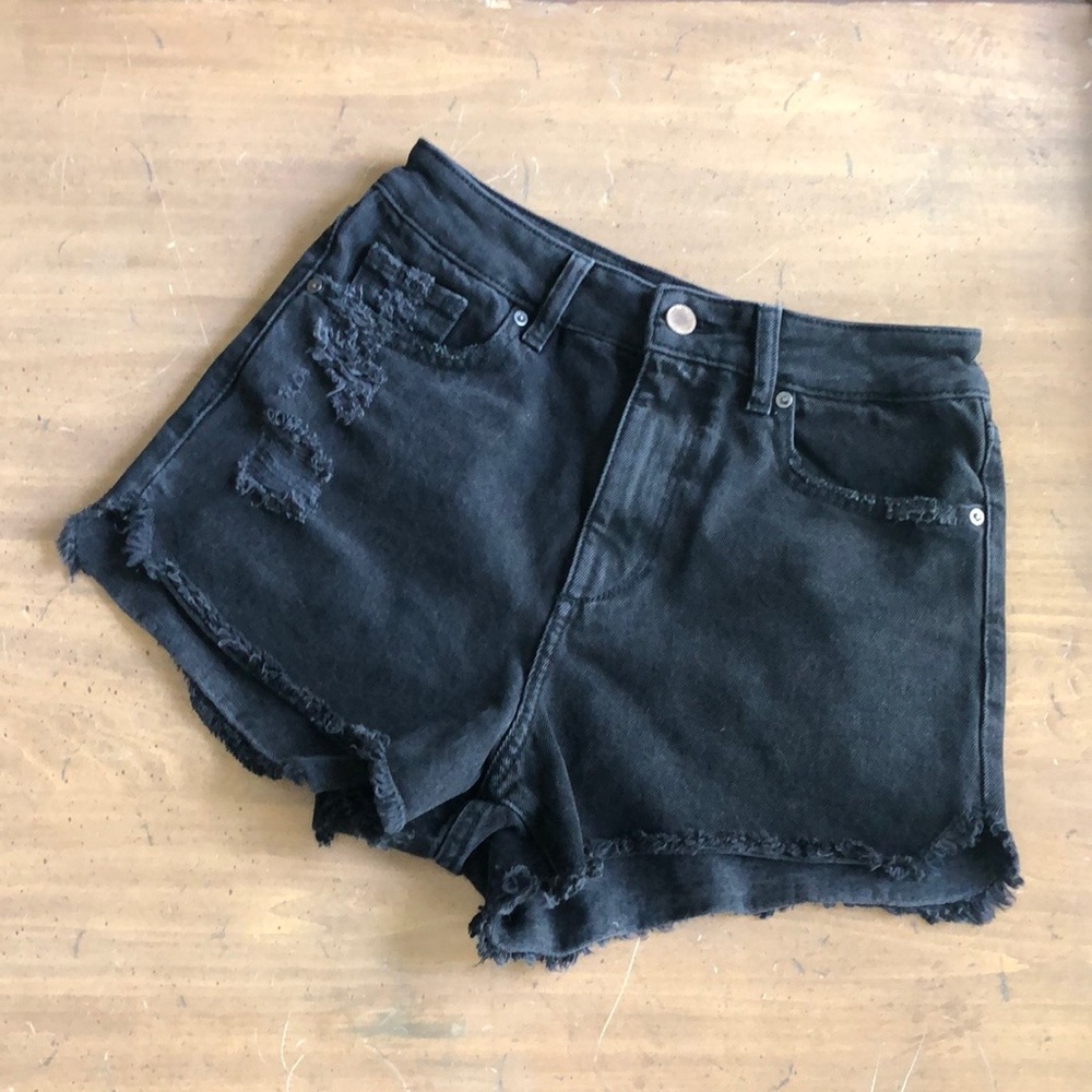 DL1961 size 25 high rise shorts